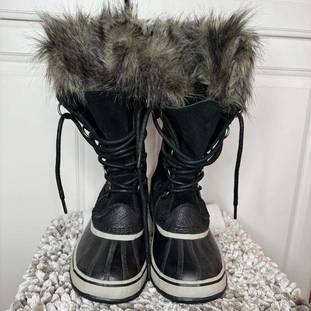 SOREL JOAN OF ARCTIC™ BOOTS